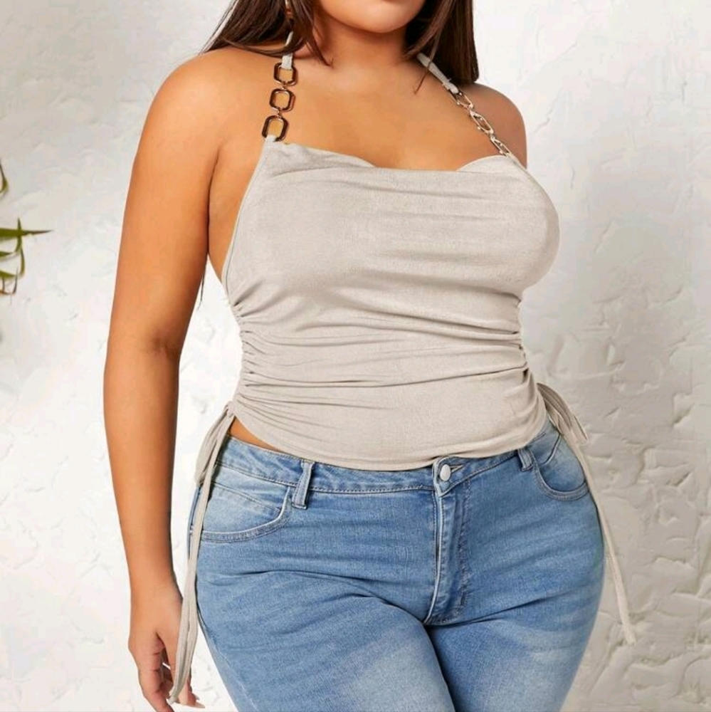 Talla grande top alter  con dise de cadena.